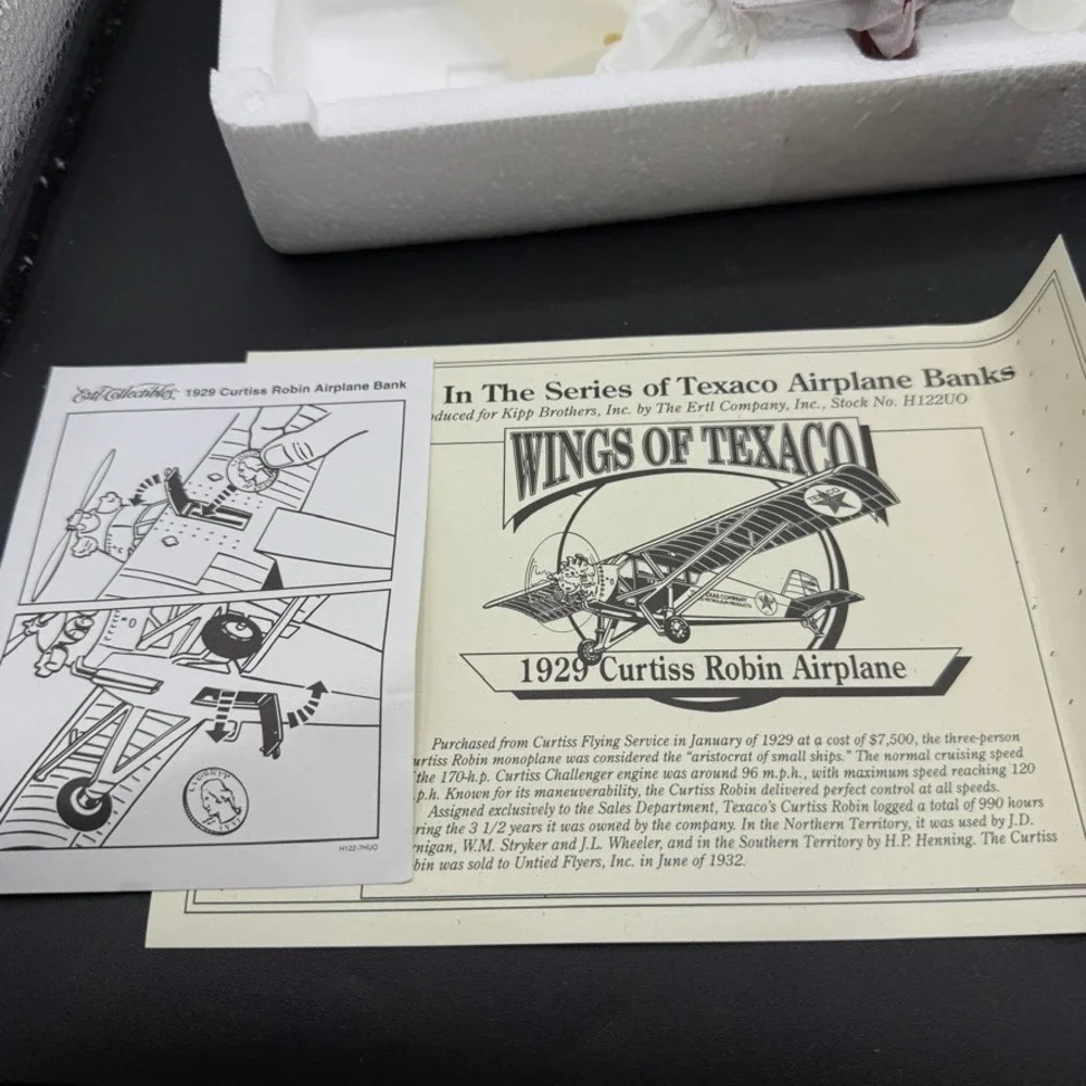 Vintage Wings of Texaco 1929 Curtiss Robin Airplane Bank‎ Diecast Red OS Vintage